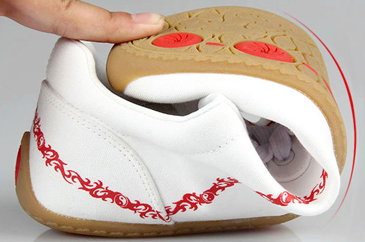 Chaussures Wushu Hong Mian, Nuages dynamiques