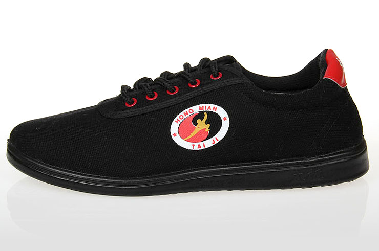 Hong Mian Taiji Shoes, Red Eyelets