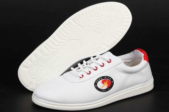 Sapatos Taiji Hong Mian, Ilhós Vermelho