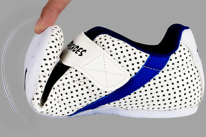 Zapatos de Taekwondo GingPai, 360
