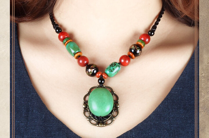 Collier, Pierres turquoise