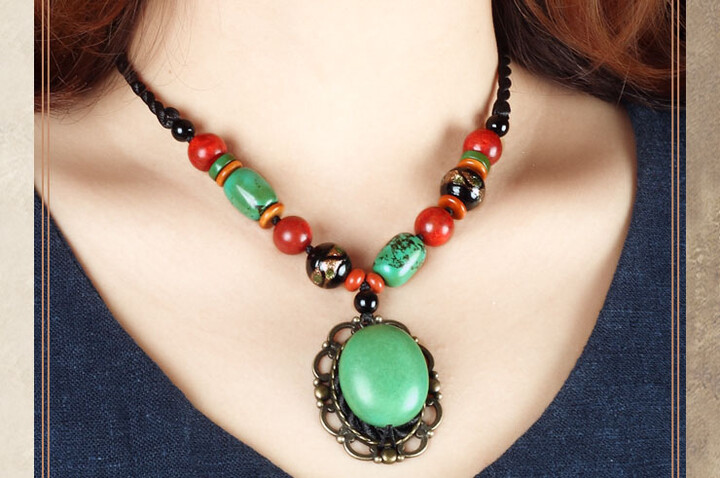 Collier, Pierres turquoise
