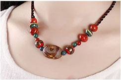 Collier, Agate