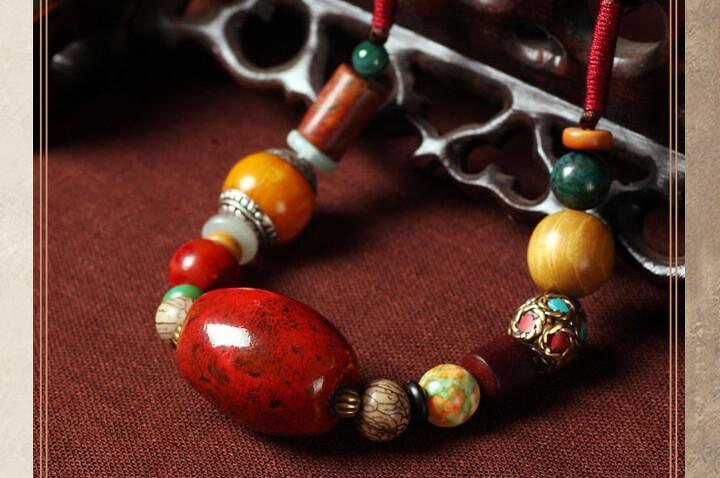 Collier, Style du  Népal
