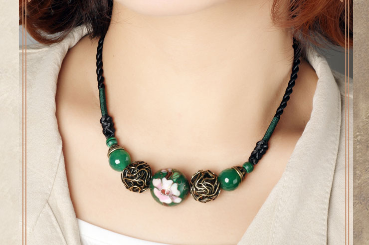 Cloisonne et Agate Necklace