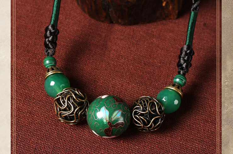 Cloisonne et Agate Necklace