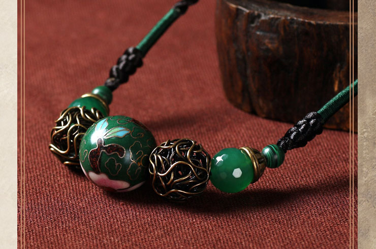 Cloisonne et Agate Necklace