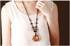 Collier, Style Chinois