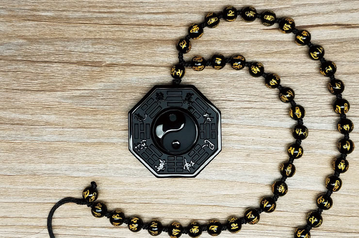 Collier, Yin Yang Yu