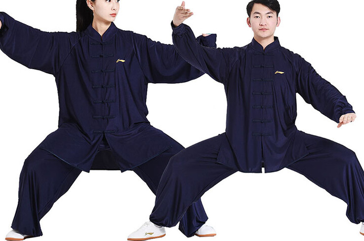 Vestido Taiji LiNing, BiaoYan