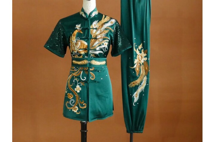 Tenue Brodée, Chang Quan Phoenix 18